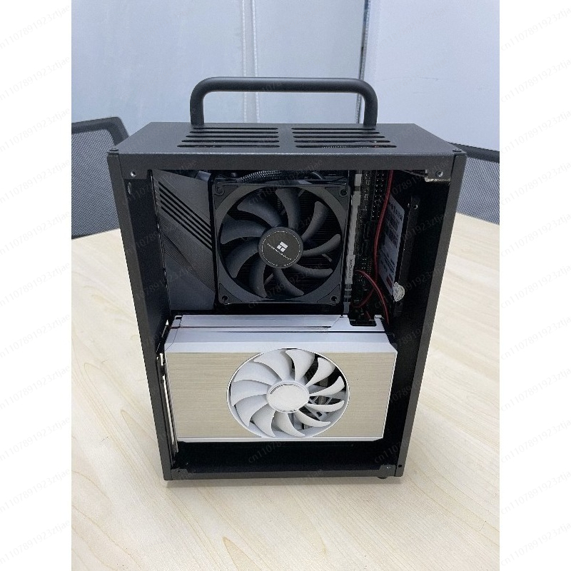 Compact Gaming PC Case with Ex - مراجعة Pc Gaming Mini وسعره