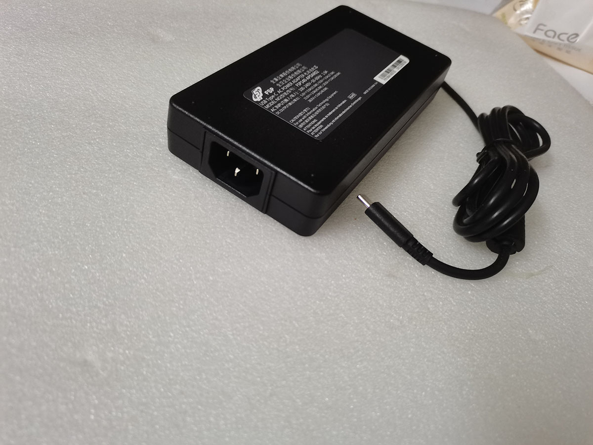 NEW Slim OEM FSP 28V 5A FSP140 - مراجعة Pc Gaming Uk وسعره