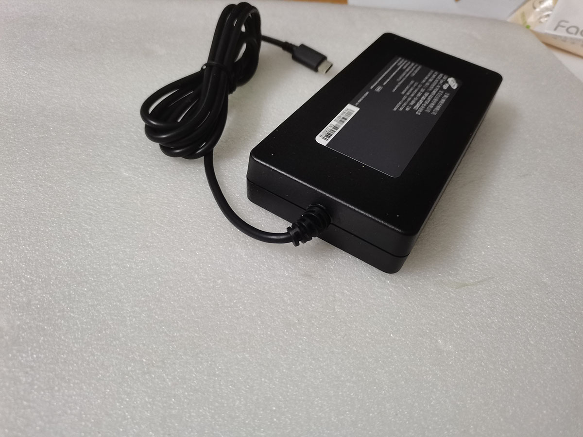 NEW Slim OEM FSP 28V 5A FSP140 - مراجعة Pc Gaming Uk وسعره