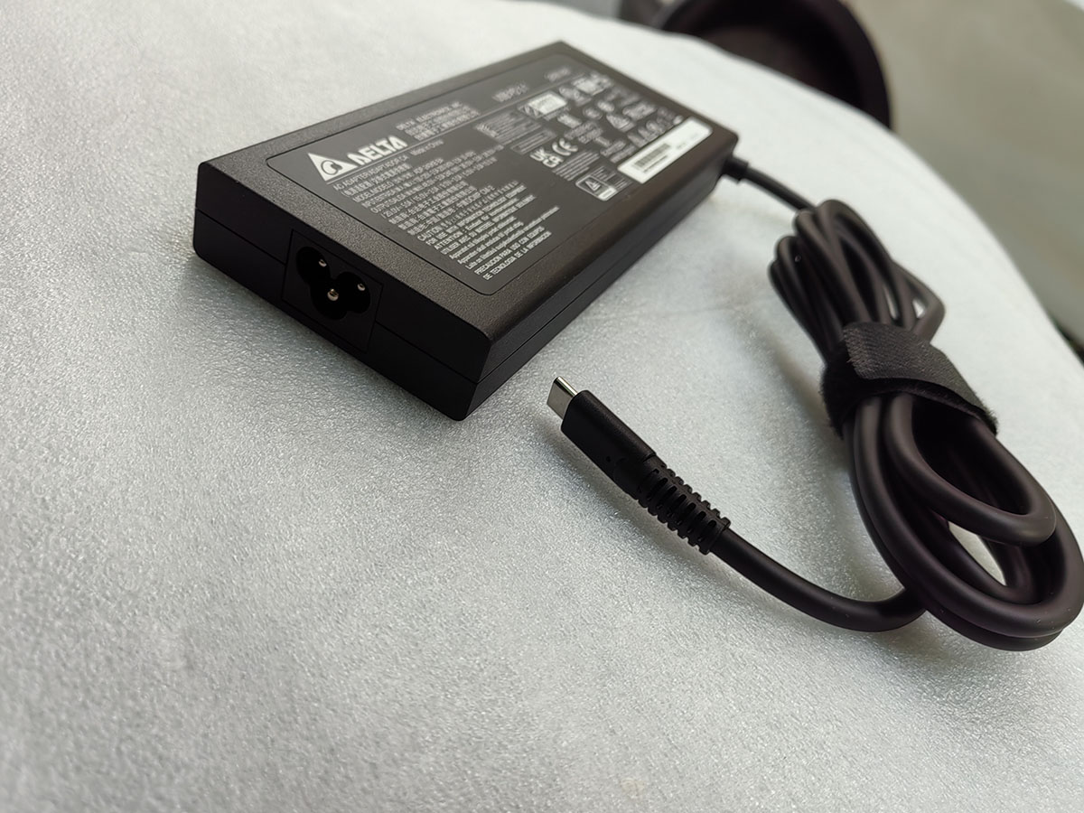 NEW OEM ADP-240KB BA Delta 240 - مراجعة Pc Gaming Uk وسعره