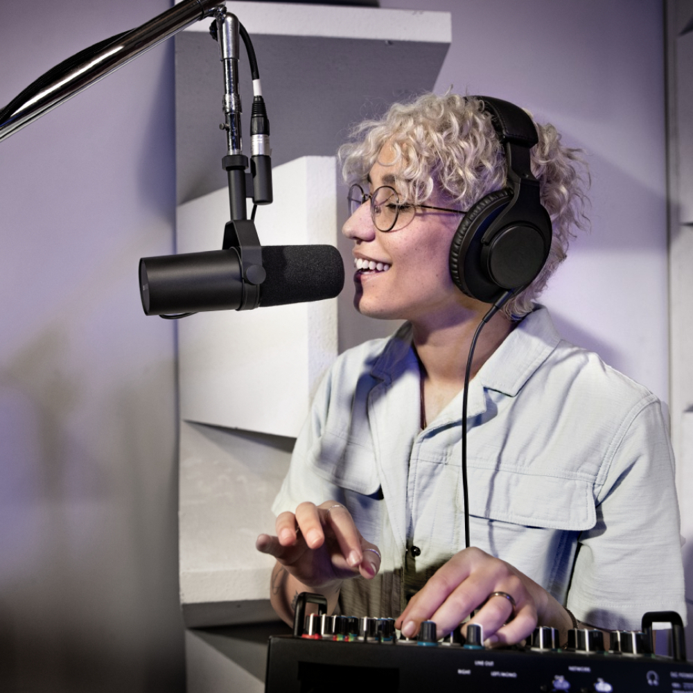 Vocal Microphone 7B Dynamic Mi - مراجعة Gaming Microphone وسعره