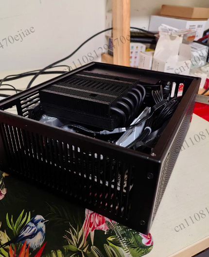 Tiny4 4L Mini ITX Case - CNC A - مراجعة Pc Gaming Mini وسعره